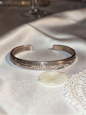 Native American Sterling Silver Arrows Cuff Bracelet